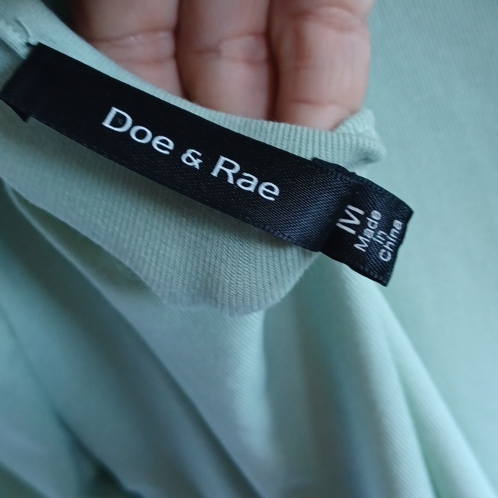 Anthropologie Doe & Rae NWT Mint Green Smocked Ruffled Sleeve Loose Blouse M - Picture 4 of 7